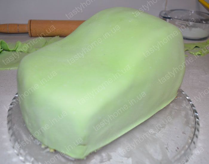 Кремовый торт Машина Молния МакКуин