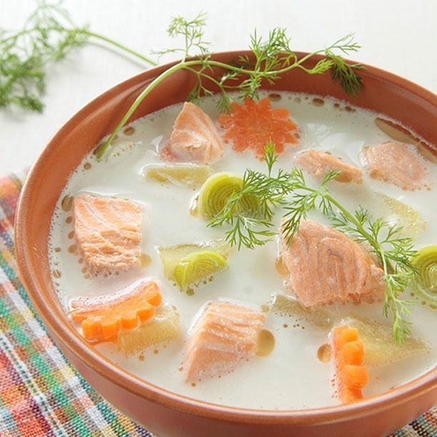 Сливочный рыбный суп с сёмгой