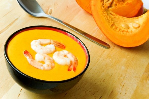 Тыквенный суп с креветками.
