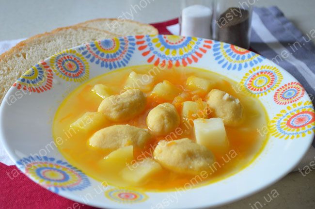 Суп с гороховыми галушками