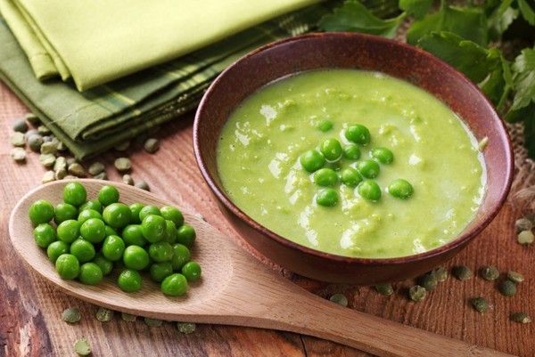 Суп с зелёным горошком и мятой
