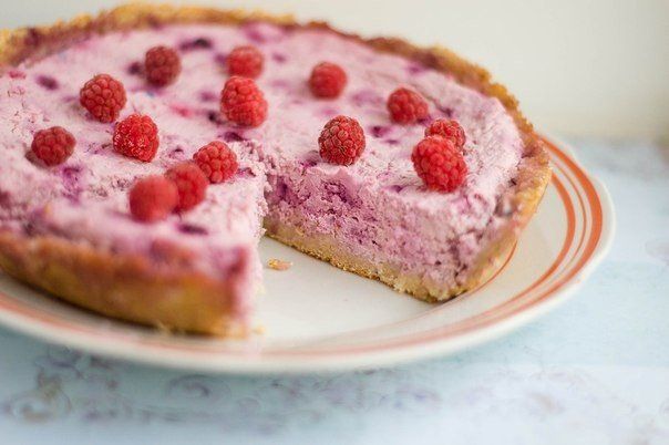 Творожный пирог с ягодами