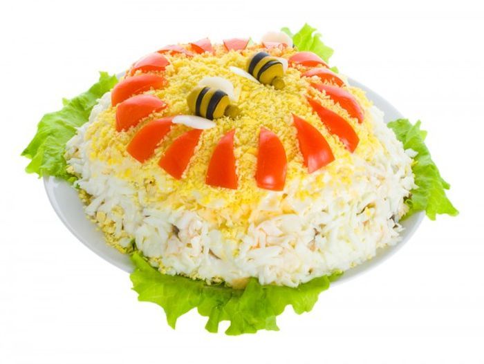 Крабовый салат-торт с рисом